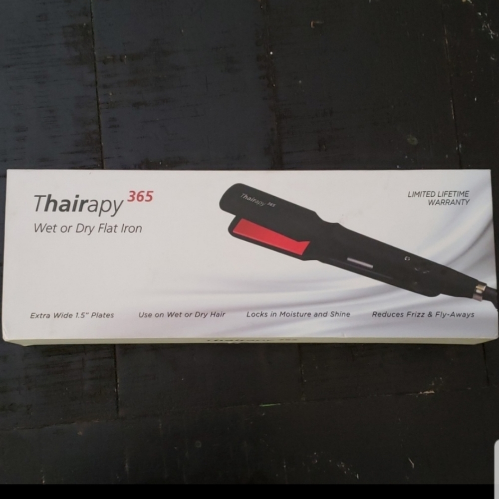 Thairapy hair straightener